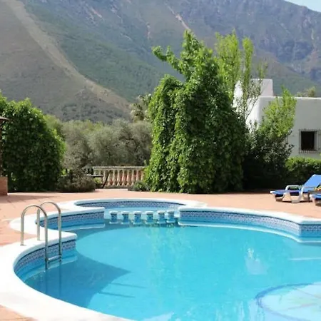 Cortijo Pago Y Benisalte- A Stylish Set Within Beautiful Mountain Views *