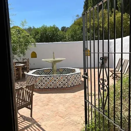 Cortijo Pago Y Benisalte- A Stylish Set Within Beautiful Mountain Views *