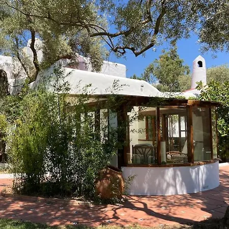 Villa Cortijo Pago Y Benisalte- A Stylish Set Within Beautiful Mountain Views *