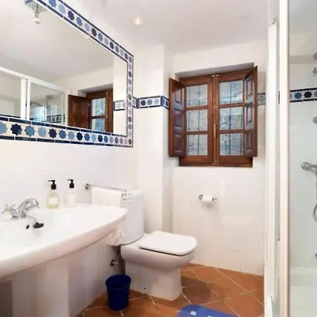 Cortijo Pago Y Benisalte- A Stylish Set Within Beautiful Mountain Views Villa Orgiva