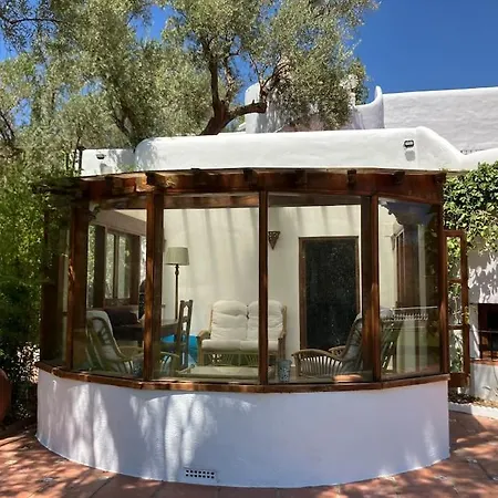 Cortijo Pago Y Benisalte- A Stylish Set Within Beautiful Mountain Views *