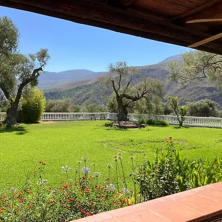 Cortijo Pago Y Benisalte- A Stylish Set Within Beautiful Mountain Views Villa *