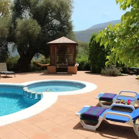 Villa Cortijo Pago Y Benisalte- A Stylish Set Within Beautiful Mountain Views Orgiva
