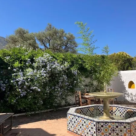 Villa Cortijo Pago Y Benisalte- A Stylish Set Within Beautiful Mountain Views