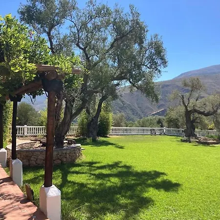 Cortijo Pago Y Benisalte- A Stylish Set Within Beautiful Mountain Views *